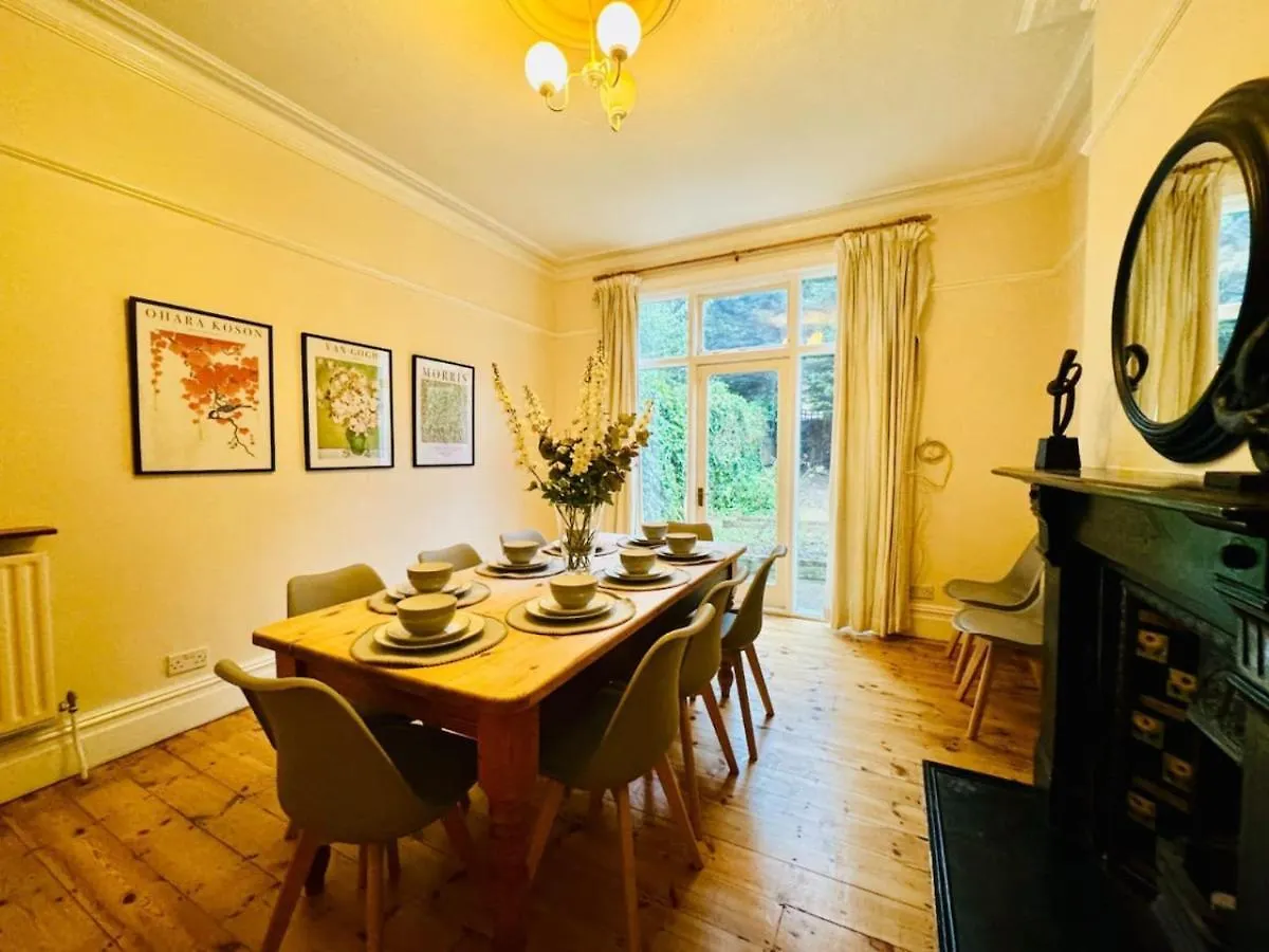 Charming Victorian Townhouse In Hackney Villa London