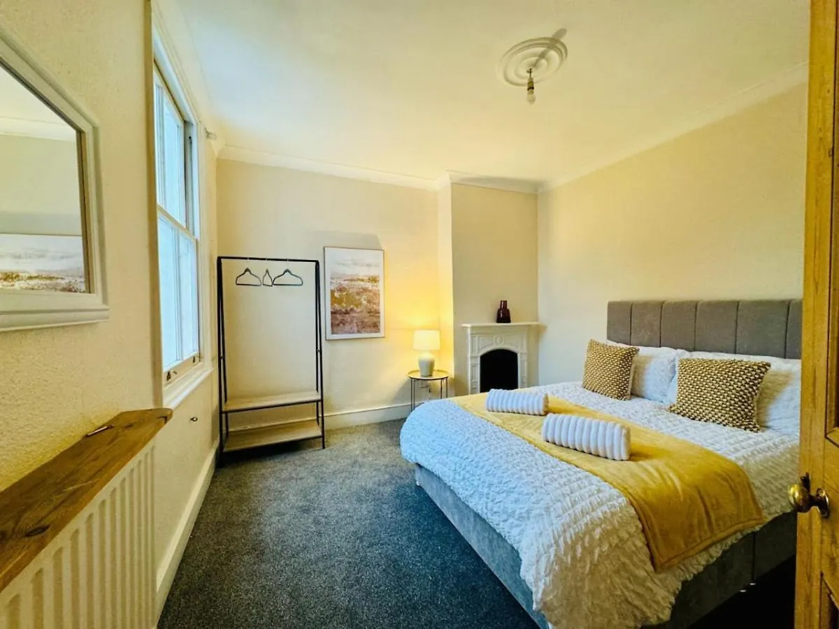 Charming Victorian Townhouse In Hackney Villa London Holiday home